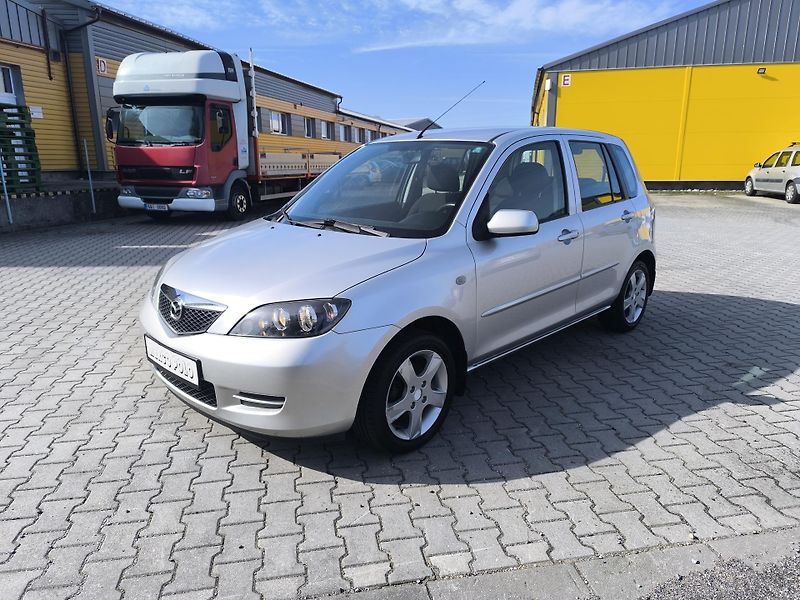 Mazda 2 (2007) 1.3 BENZÍN.DOL. KM - fotka 3 z 27