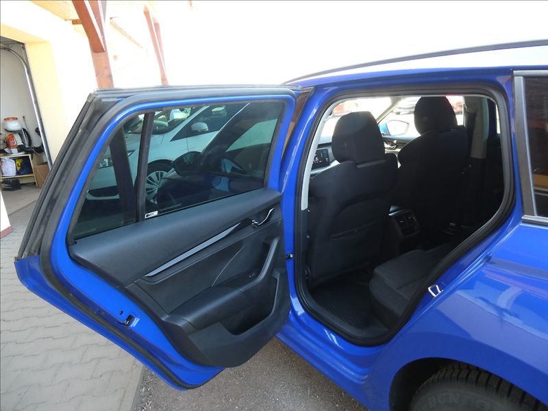 Škoda Octavia 2,0 TDi 85kW DPH, koupeno v ČR - fotka 17 z 32