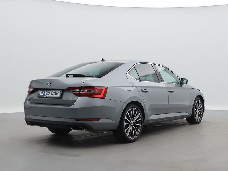 Škoda Superb 2,0 TSI 206kW DSG 4x4 L&K - fotka 7 z 33