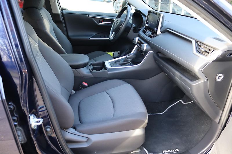 Toyota RAV4 2.5 HYBRID CVT 131kW - fotka 46 z 50