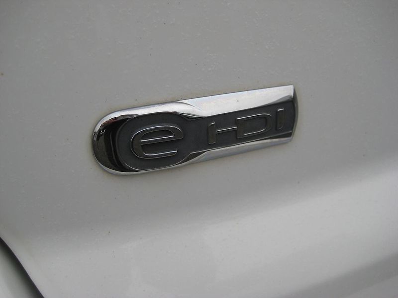 Citroën C4 1.6 HDi 84 kW 1maj. ČR DPH !!! - fotka 13 z 23