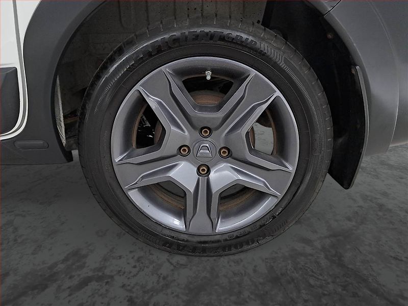 Dacia Dokker (2017) Stepway 1.2 TCe, 5Míst, ČR - fotka 15 z 19