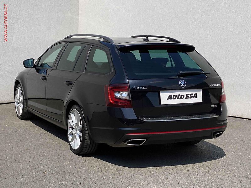 Škoda Octavia (2018) 2.0 TDi, RS, DSG, LED - fotka 6 z 18