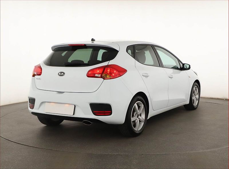 Kia Ceed (2016) 1.4 CVVT - fotka 5 z 14