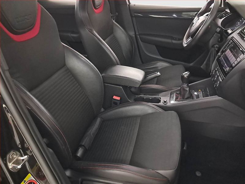 Škoda Octavia (2014) RS 2.0 TDI, Kůže, Navi - fotka 9 z 23
