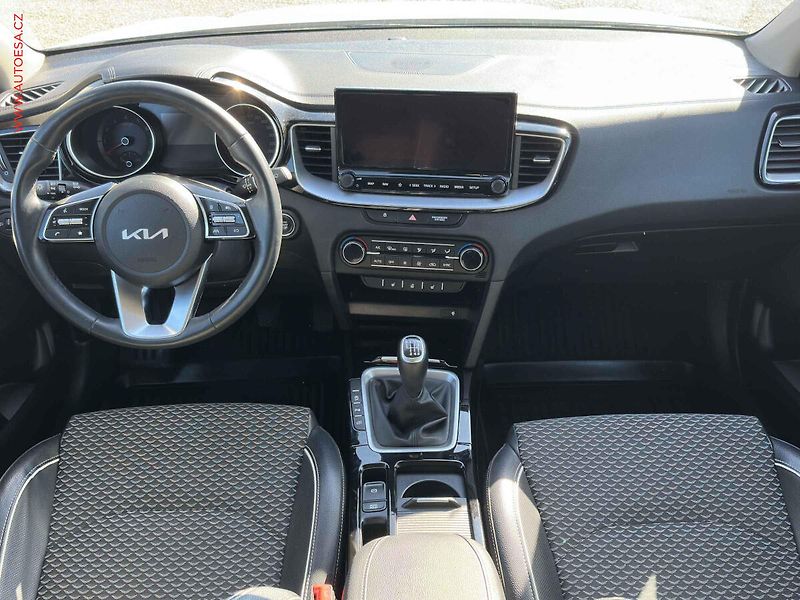 Kia XCeed (2023) 1.5T-GDi, ČR, Navi, TZ - fotka 8 z 22