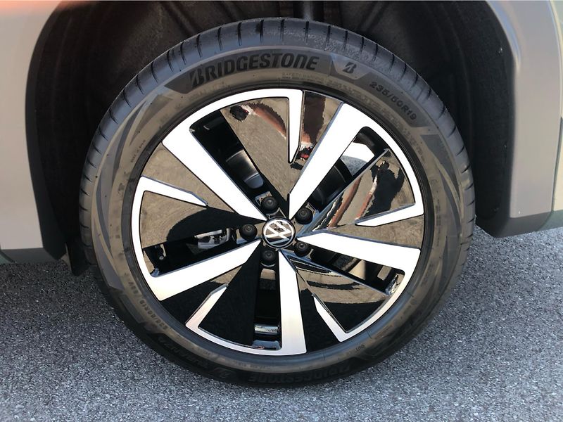 Volkswagen Tayron People 1,5 eTSI 110 kW mHEV - fotka 14 z 30