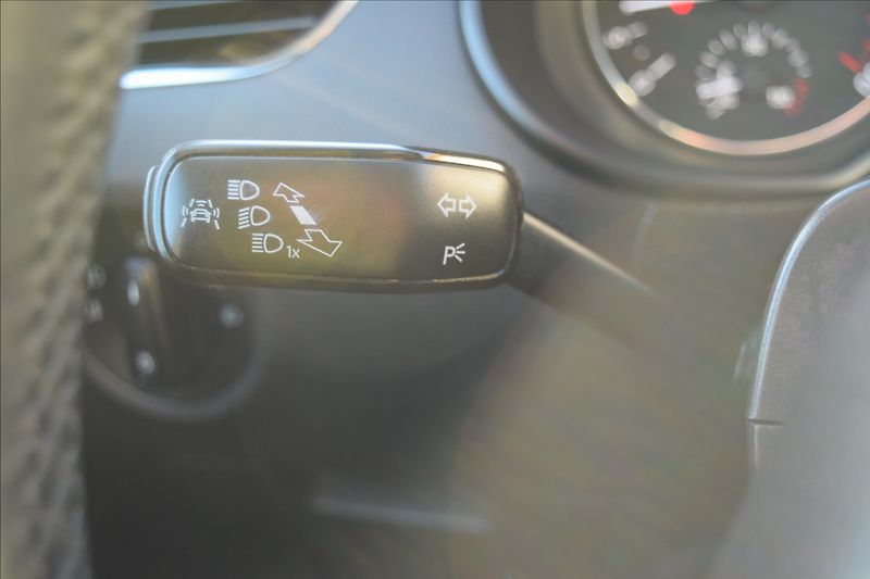 Škoda Octavia 1,6 TDI 77KW ALU KLIMA NAVI - fotka 29 z 48