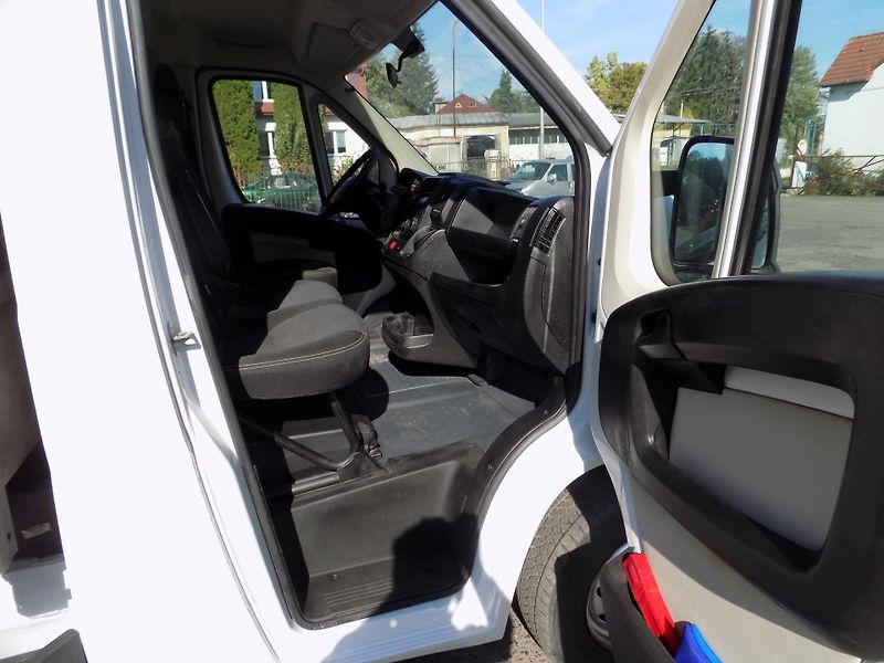 Fiat Ducato (2016) 2,3 96KW 3STR.SKLÁPĚČ - fotka 22 z 38