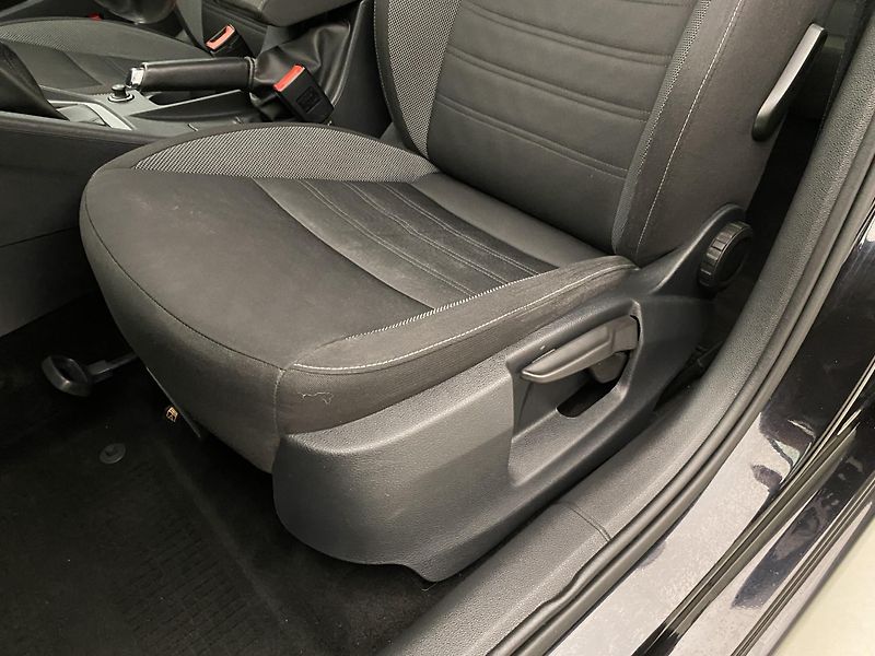 Škoda Octavia 1.4TSI AMBITION CZ REZERVACE - fotka 22 z 35