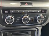 Volkswagen Sharan (2013) 2.0 TDi, Comfortline, panor - náhled 14