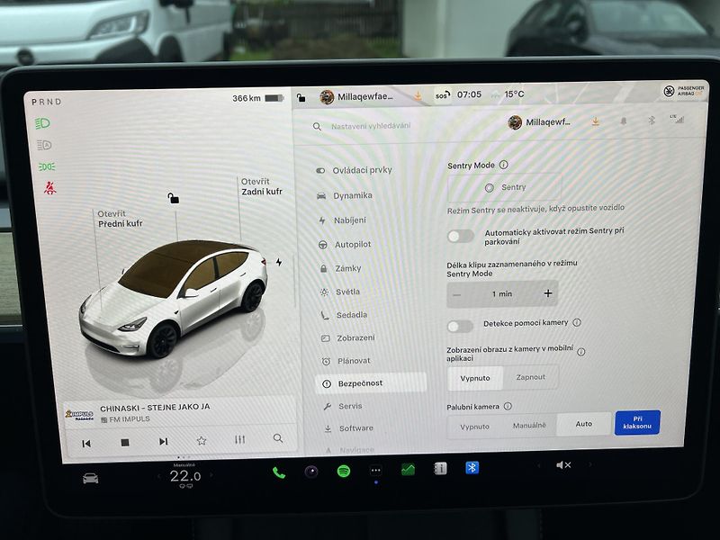 Tesla Model Y LONG RANGE DUAL MOTOR  TZ 92% - fotka 33 z 56