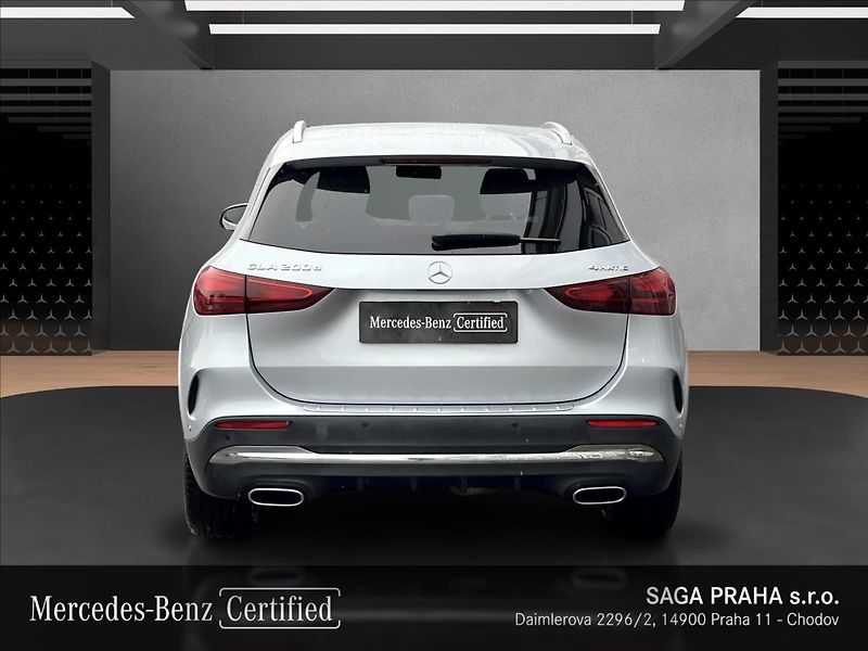 Mercedes-Benz GLA 200 d 4MATIC AMG Style Edition - fotka 4 z 21