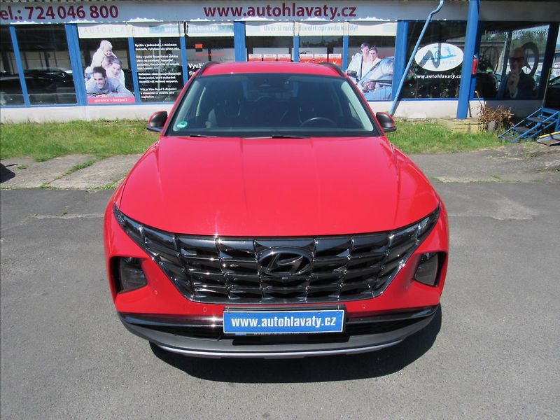 Hyundai Tucson 1,6 T GDI Mild Hybrid AWD AUT - fotka 2 z 37