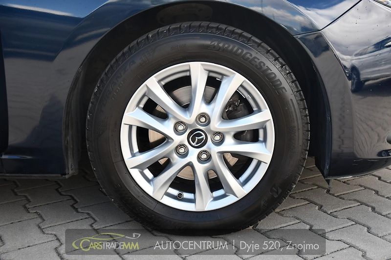 Mazda 3 2.0 SkyActiv-G120  - fotka 42 z 47