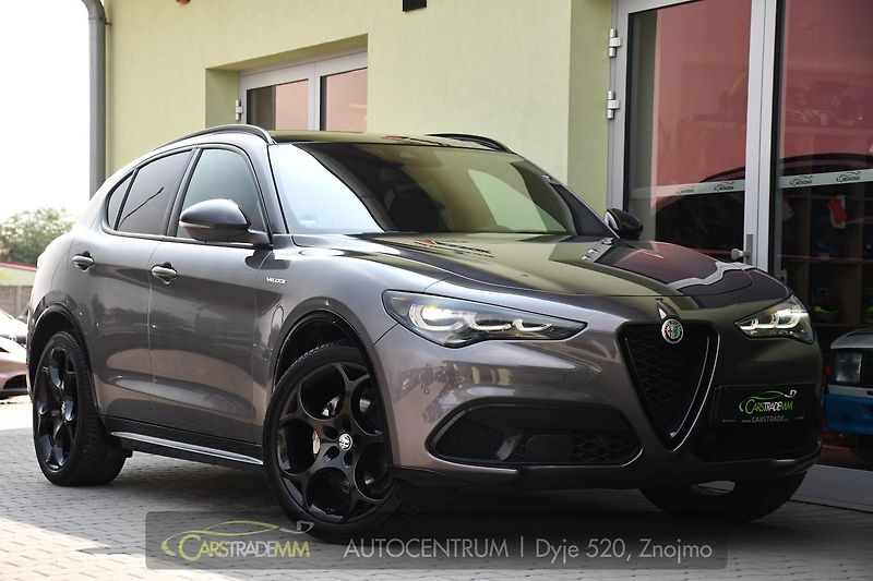Alfa Romeo Stelvio 2.2D VELOCE Q4 H&K PANOR TAŽNÉ - fotka 7 z 53