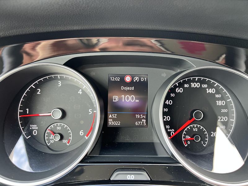 Volkswagen Touran Highline 2.0TDi DSG ČR odp.DPH - fotka 15 z 51