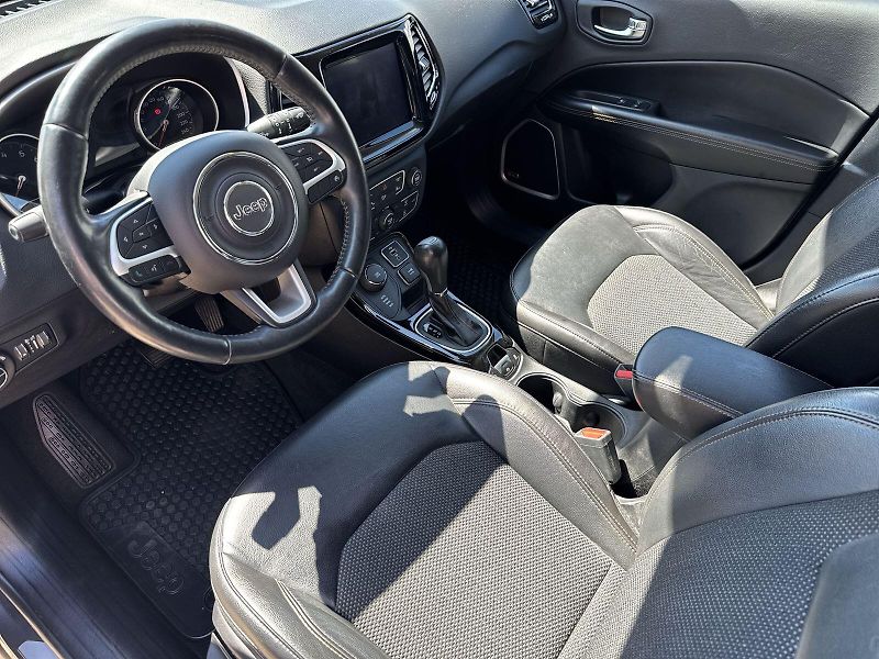 Jeep Compass (2018) 1.4 MultiAir 4x4 Automat - fotka 7 z 31