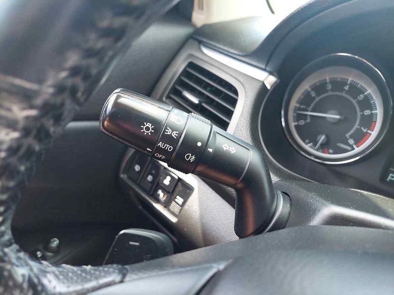 Suzuki Kizashi 2.4 4WD - fotka 47 z 59