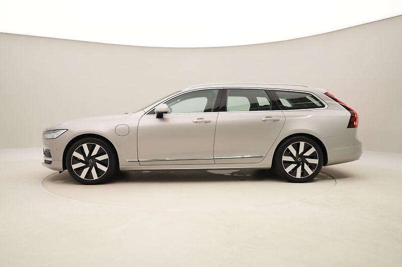 Volvo V90 T6 AWD RECHARGE BRIGHT PLUS - fotka 10 z 58