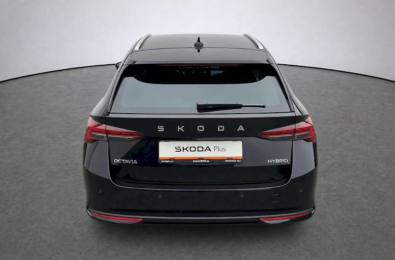 Škoda Octavia (2025) Combi Top Selection 1,5 Tsi 11 - fotka 37 z 40