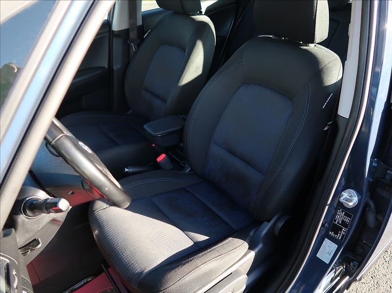 Hyundai ix20 1,6 CVVT,92kW,1majČR,Serv.kn. - fotka 10 z 27