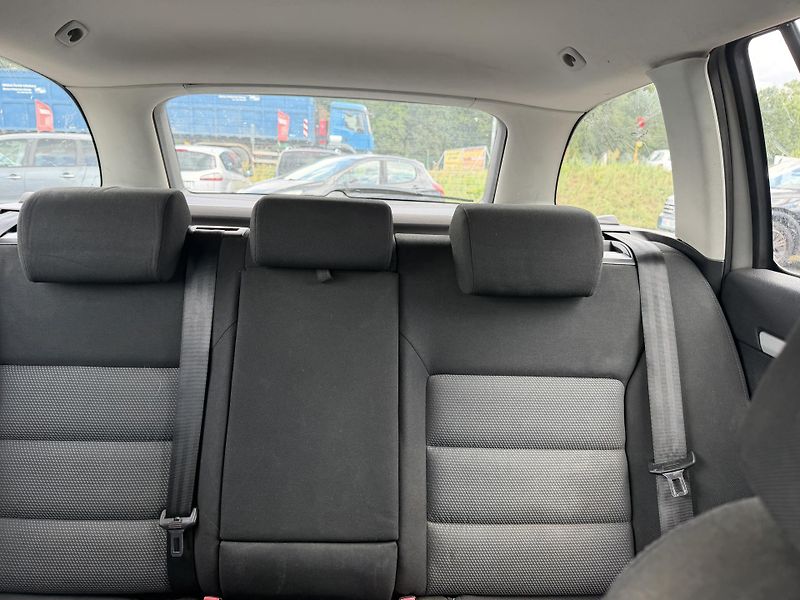 Škoda Octavia 1.6i - fotka 15 z 20