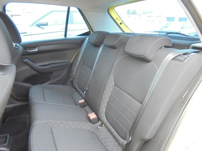 Škoda Fabia (2015) 1.2 TSI- KLIMA- ALU- SERVISKA - fotka 10 z 10