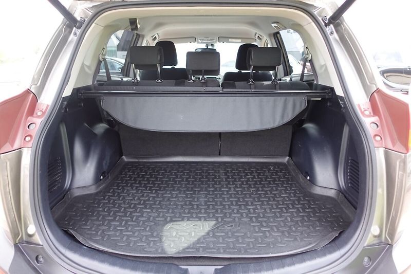 Toyota RAV4 2.0 VVTi Multidrive S  Active - fotka 13 z 33