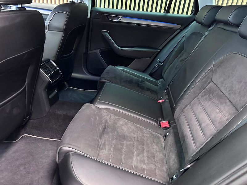 Škoda Superb Scout 4X4 2.0 TDI 147kw - fotka 18 z 32