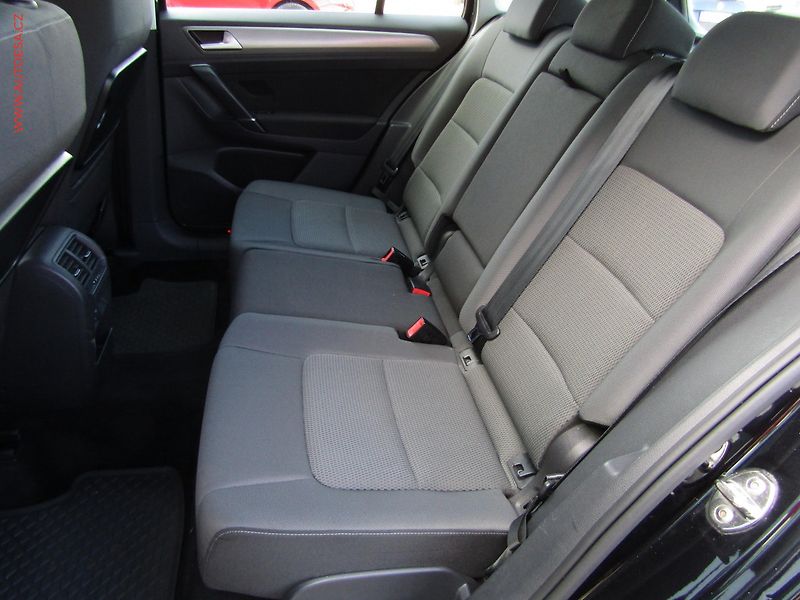Volkswagen Golf Sportsvan (2014) 1.6 TDi, Comfortline - fotka 10 z 15