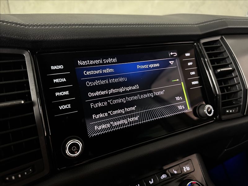 Škoda Kodiaq 2,0 TDi  DSG Clever LED Assist - fotka 33 z 48