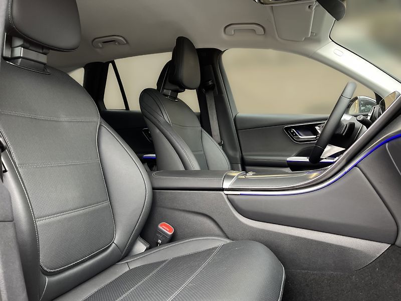 Mercedes-Benz GLC SUV 220d 4MATIC Avantgarde - fotka 16 z 21