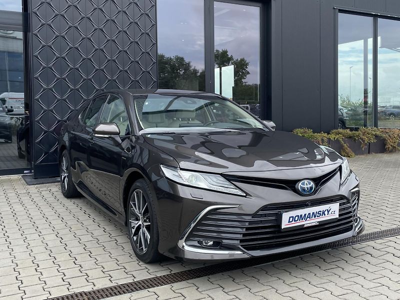 Toyota Camry EXECUTIVE VIP 2.5 Hyb. 160 kW - fotka 7 z 33