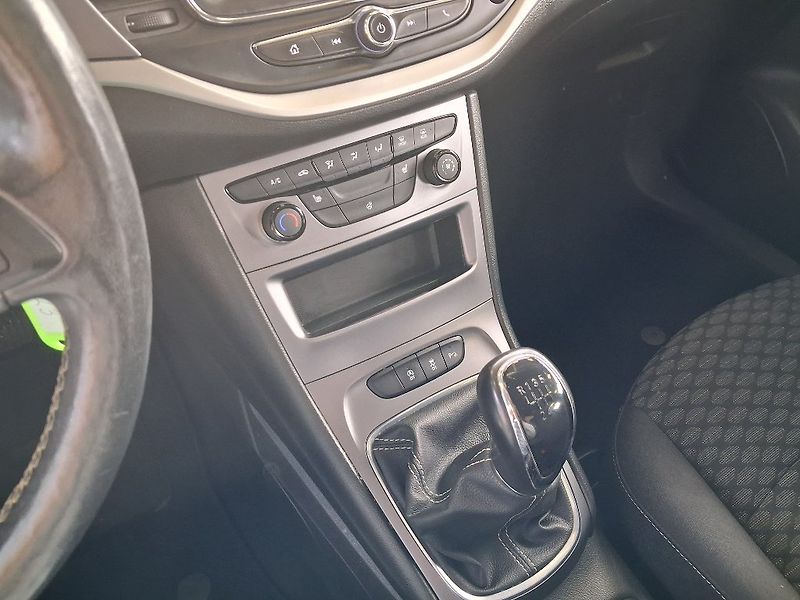 Opel Astra (2022) 1.5CDTi 77kW 2022 - fotka 14 z 15