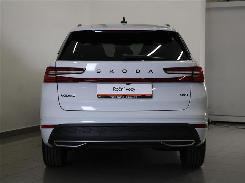Škoda Kodiaq 2,0 TDI 4x4 Sportline 22tkm.TZ - fotka 4 z 33