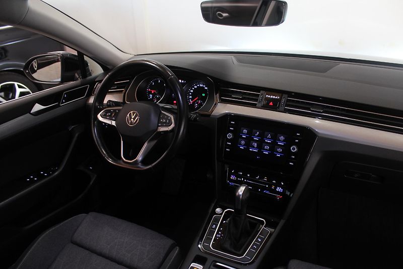 Volkswagen Passat (2023) 2.0TDI DSG Nez.Topení Model 24 - fotka 25 z 33