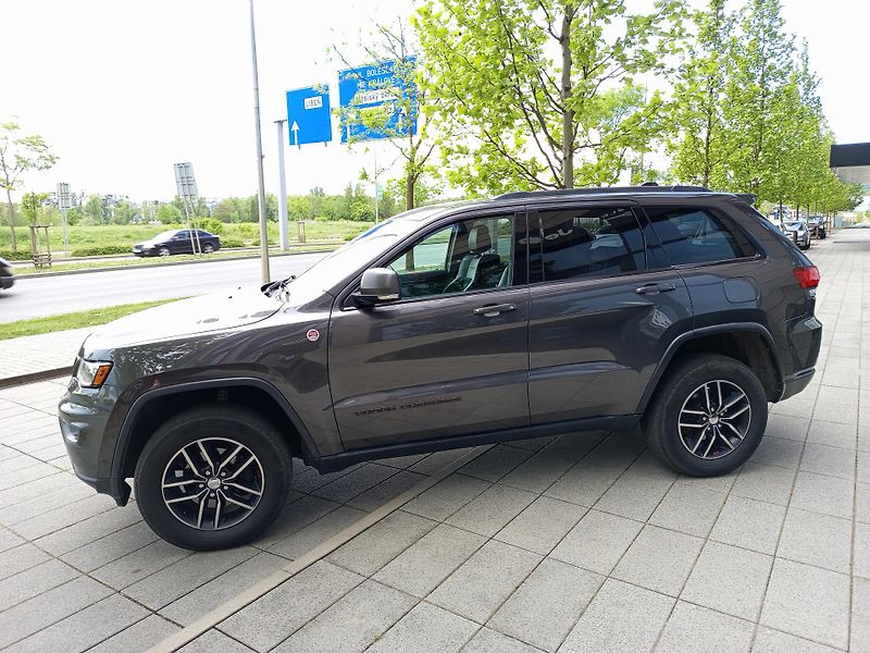 Jeep Grand Cherokee (2017) Trailhawk AWD, TZ 2 800 kg - fotka 5 z 24