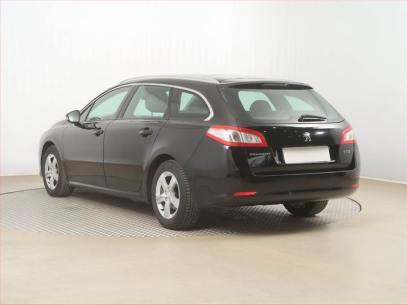 Peugeot 508 (2015) 2.0 BlueHDi, Navi, Tempomat - fotka 4 z 21