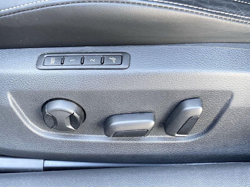 Škoda Superb (2023) Combi 2.0 TDI 4x4 DSG L&K - fotka 27 z 41