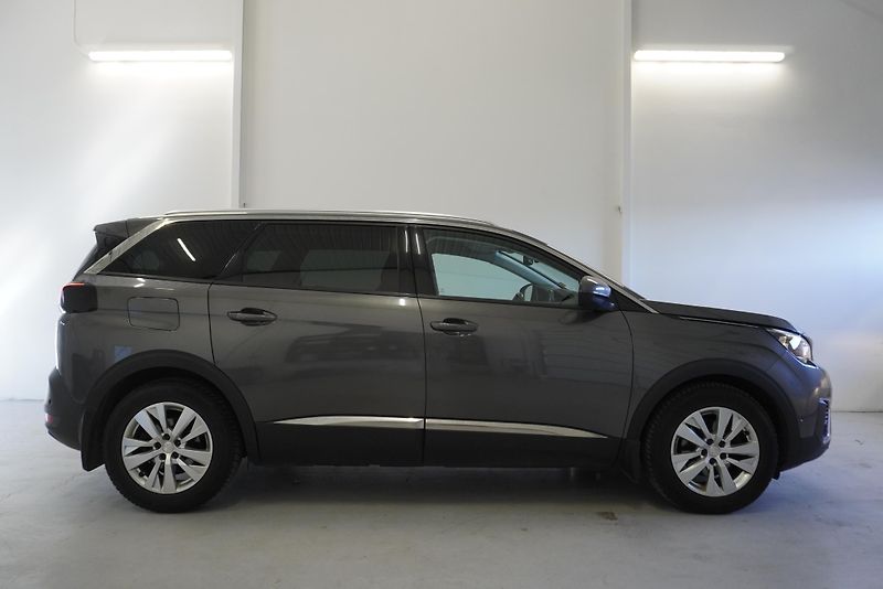 Peugeot 5008 1.6 E-THP ALLURE AUT. - fotka 4 z 32