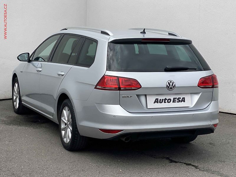 Volkswagen Golf (2015) 1.6 TDi, Lounge, DSG, +kola - fotka 6 z 18
