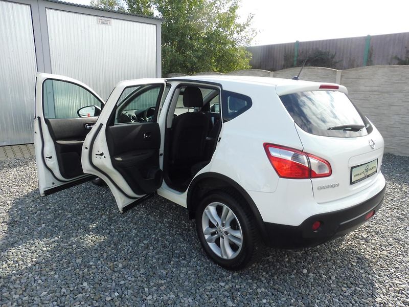 Nissan Qashqai 1.5DCi 110PS NAVI STK TOP STAV - fotka 127 z 189