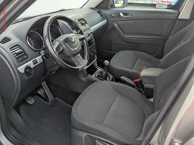 Škoda Yeti (2009) 2.0 TDi, ČR, Klima - fotka 9 z 14