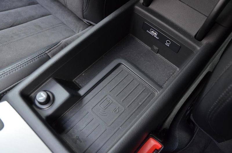 Audi A4 (2017) 2.0 TDi 110kW / NAVI / XENON - fotka 40 z 46