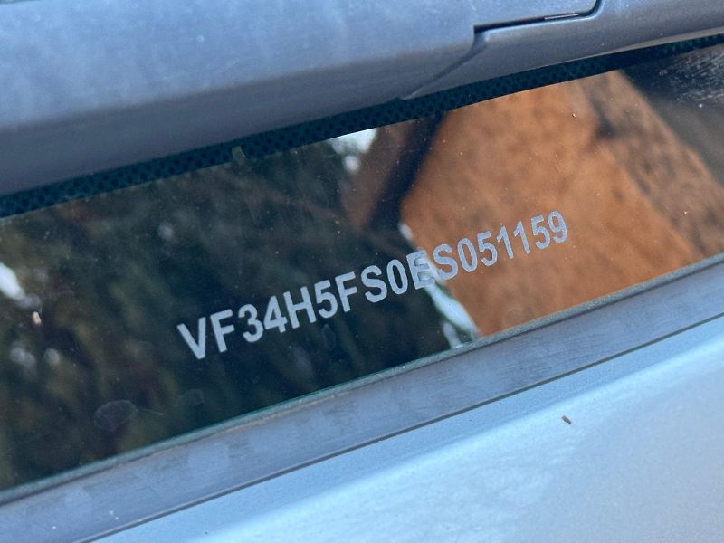 Peugeot 308 1.6i 1.MAJ. ČR GARÁŽOV. 45tkm - fotka 21 z 27