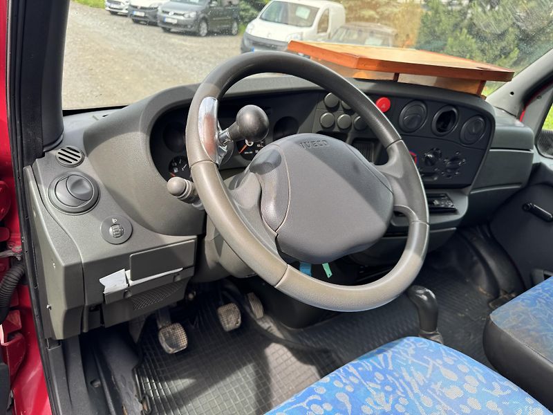 Iveco Daily 2.8JTD, 5.200kg,nosnost: 2.46t - fotka 22 z 27