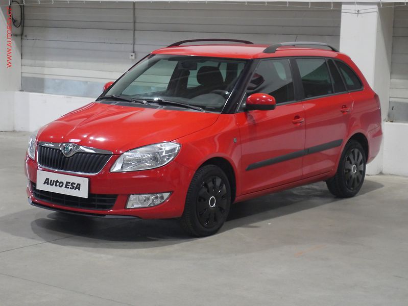 Škoda Fabia (2012) 1.2TSi, ČR, Ambition - fotka 3 z 16