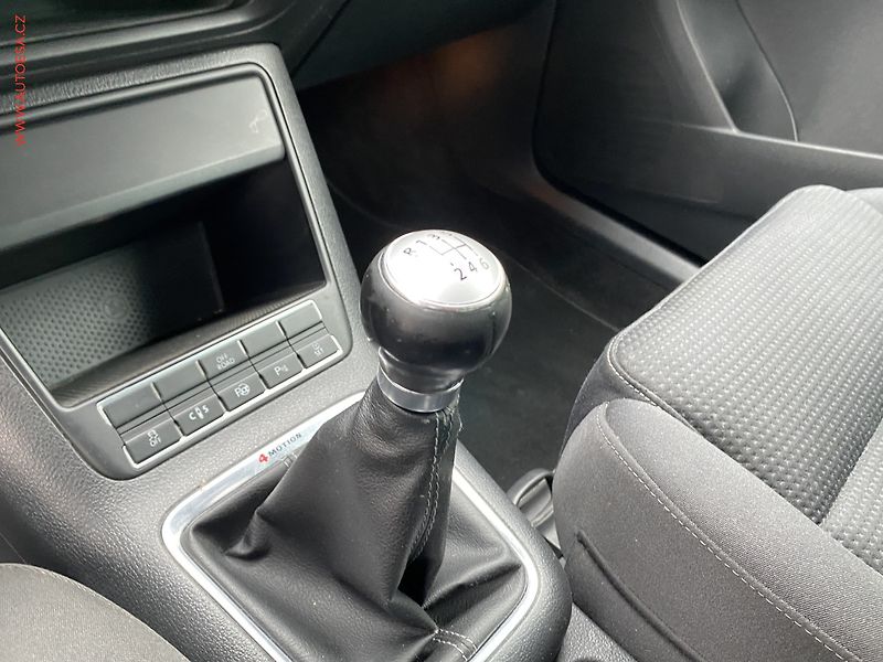 Volkswagen Tiguan (2010) 2.0 TSi 4x4, Team, bixen - fotka 16 z 16