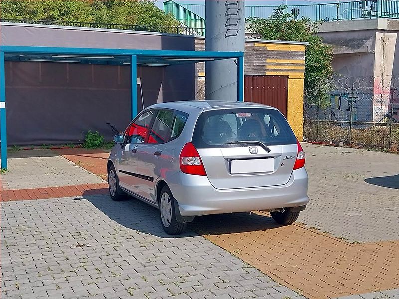 Honda Jazz (2005) 1.2 i-DSI, Serv.kniha, po STK - fotka 4 z 13